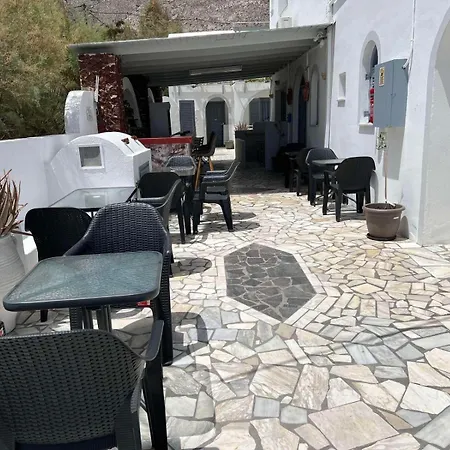 M.g. & Apts 2* Perissa (Santorini)